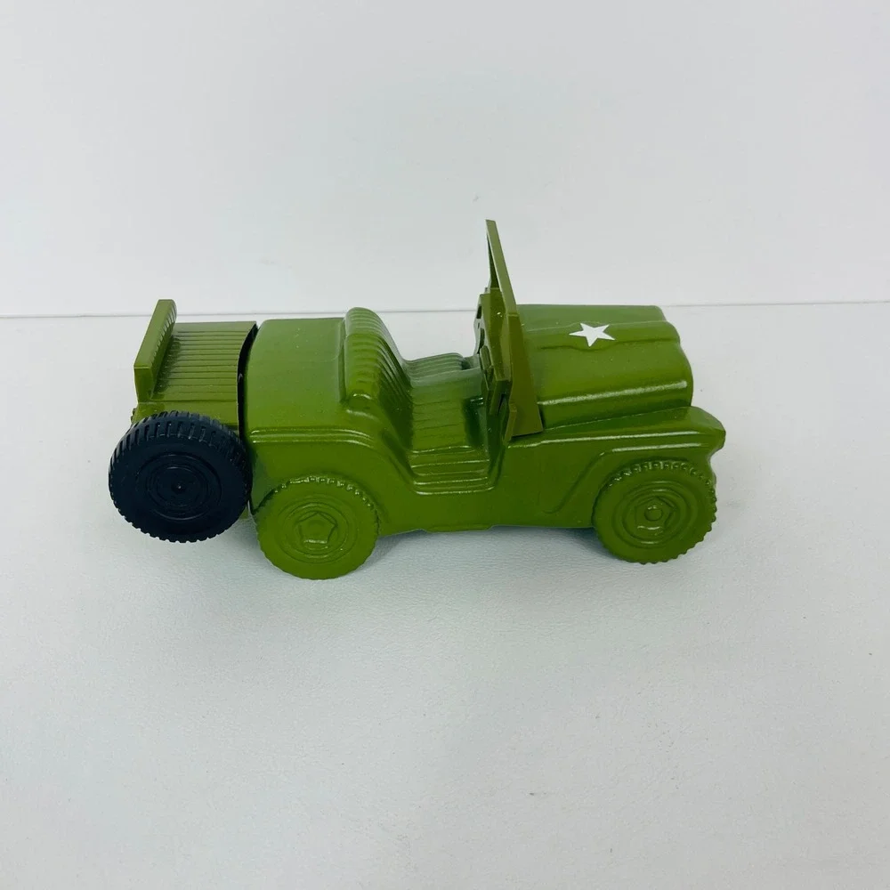 Avon Army Jeep Decanter Wild Country After Shave Green Military Star Vintage